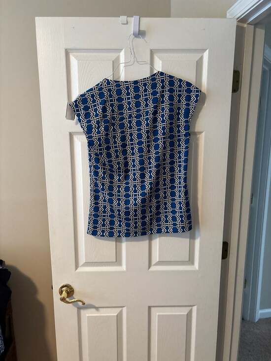 The Limited - Picture 2 of 2